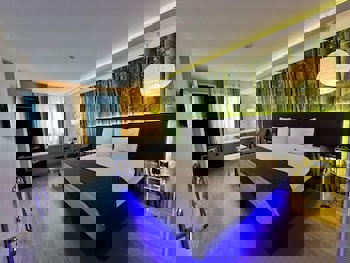 Tempo Suites Airport