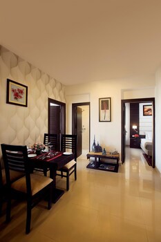 Golden Tulip Bhiwadi