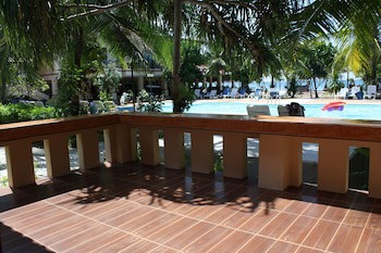 D.R. Lanta Bay Resort