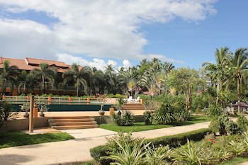 D.R. Lanta Bay Resort
