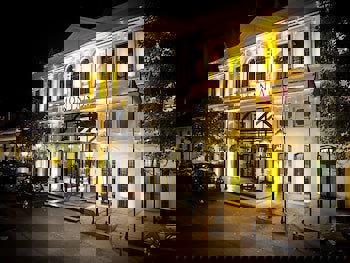 Montania Special Class Hotel