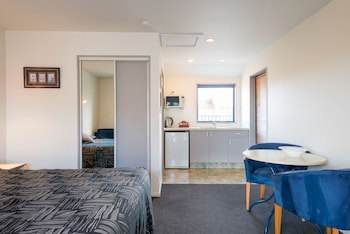 Annabelle Court Motel