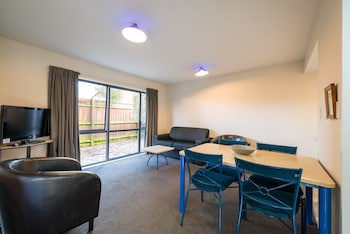 Annabelle Court Motel