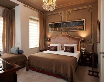 Faik Pasha Suites