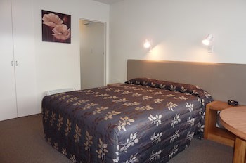 Colonial Inn Motel