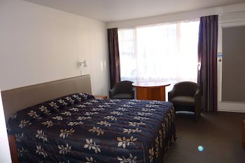 Colonial Inn Motel