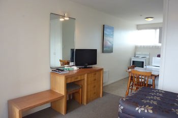 Colonial Inn Motel