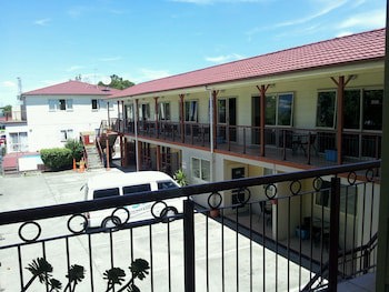 Avondale Motor Inn
