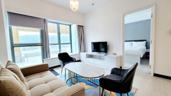 Grand Bay View Hotel