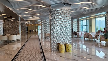 Grand Bay View Hotel