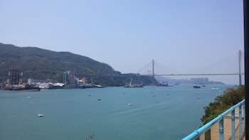 Grand Bay View Hotel