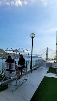Grand Bay View Hotel