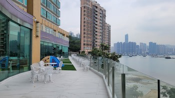 Grand Bay View Hotel