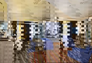 Ramada Plaza By Wyndham Izmir