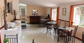 Annie's Lodge Blantyre