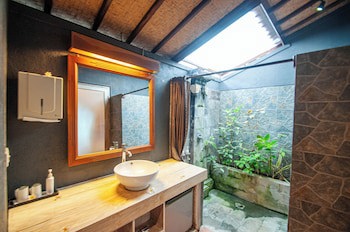 Kubuku Eco Dive Lodge & Yoga