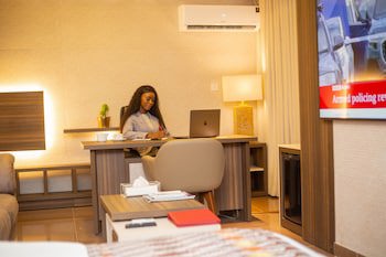 Home Suites Boutique Hotel Freetown