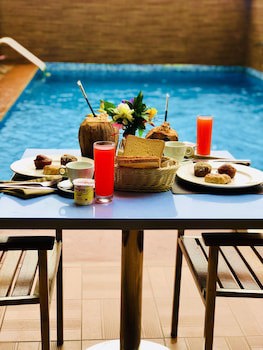 Home Suites Boutique Hotel Freetown