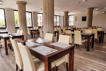 Boutique Hotel's Kwiska / Legnicka