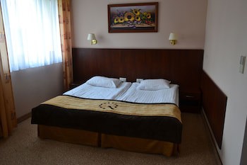 Boutique Hotel's Kwiska / Legnicka