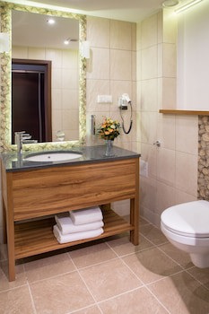 Boutique Hotel's Kwiska / Legnicka