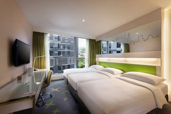 Dorsett Tsuen Wan, Hong Kong