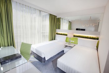 Dorsett Tsuen Wan, Hong Kong