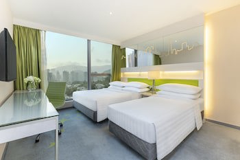 Dorsett Tsuen Wan, Hong Kong