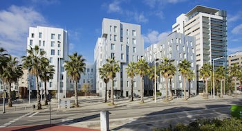 Durlet Beach Apartments