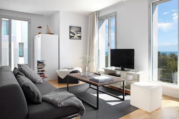 Durlet Beach Apartments