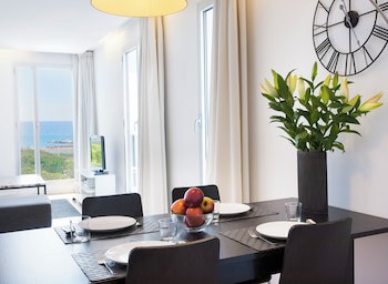 Durlet Beach Apartments