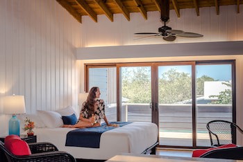Barefoot Cay Resort