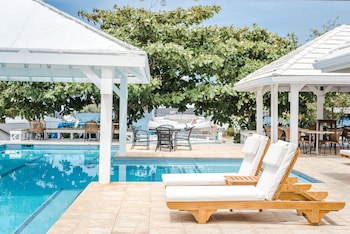Barefoot Cay Resort