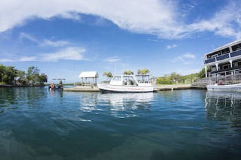 Barefoot Cay Resort