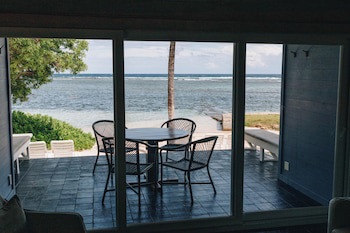 Barefoot Cay Resort