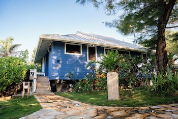 Barefoot Cay Resort