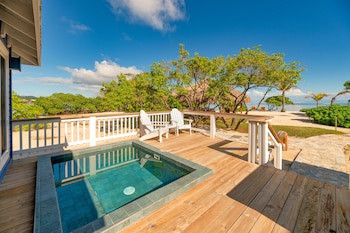 Barefoot Cay Resort