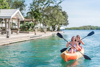 Barefoot Cay Resort