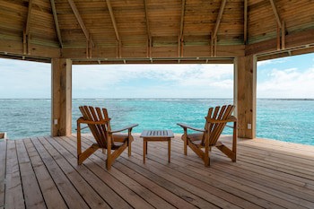 Barefoot Cay Resort