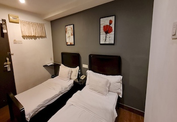 Crossroads Hotel