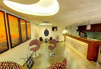 Crossroads Hotel
