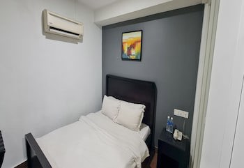 Crossroads Hotel