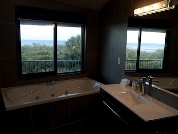 Greymouth Seaside Top 10 Holiday Park