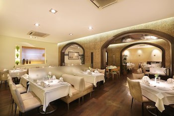 Abbott Hotel