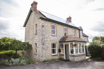 Withy Cottages