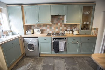 Withy Cottages