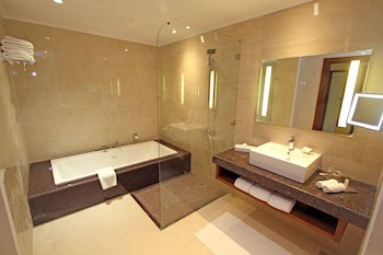 Doubletree By Hilton Resort & Spa Marjan Island