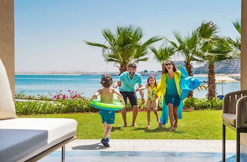 Doubletree By Hilton Resort & Spa Marjan Island