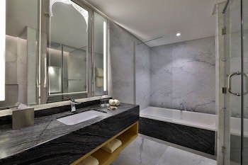 Doubletree By Hilton Resort & Spa Marjan Island