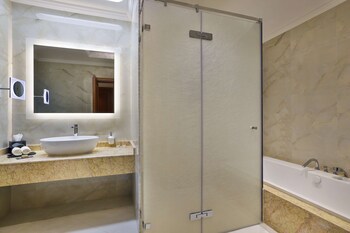 Doubletree By Hilton Resort & Spa Marjan Island